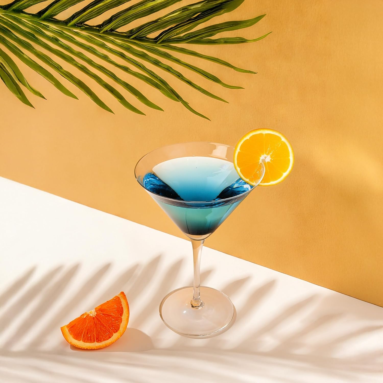 Joeyan Blue Ombre Martini Glasses Set of 2, 11oz Hand Blown Large Crystal Cocktail Glasses, Dishwasher Safe Martini Cup for Bar Manhattan Gin Tequila Gift for Birthday Housewarming Wedding Christmas