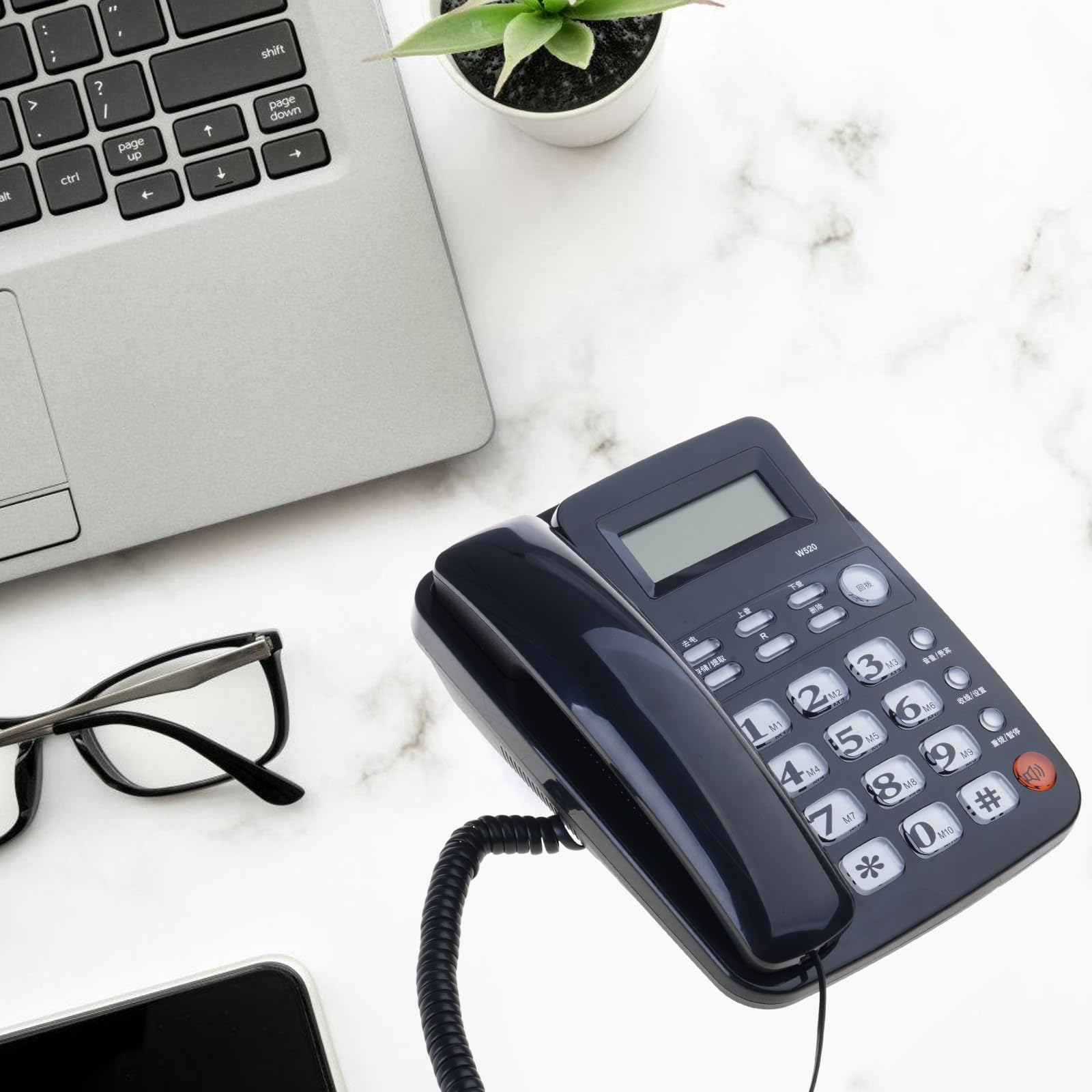 Telefono fisso da ufficio con corpo leggero, funzione vivavoce e visibilità delle chiamate