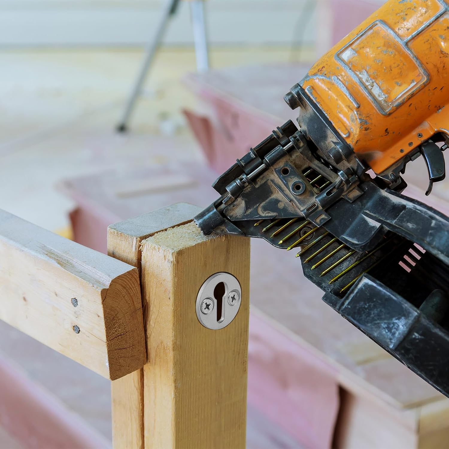 Shimeyao 4 Sets Newel Post Fastener, Newel Post Mounting Kit, Column Handrail to Pole Fastener, 1 1/4 Inch Diameter x 1/8 Inch Thickness Hardened Steel Plate with 1 Round Steel Plate 3 Long Screws