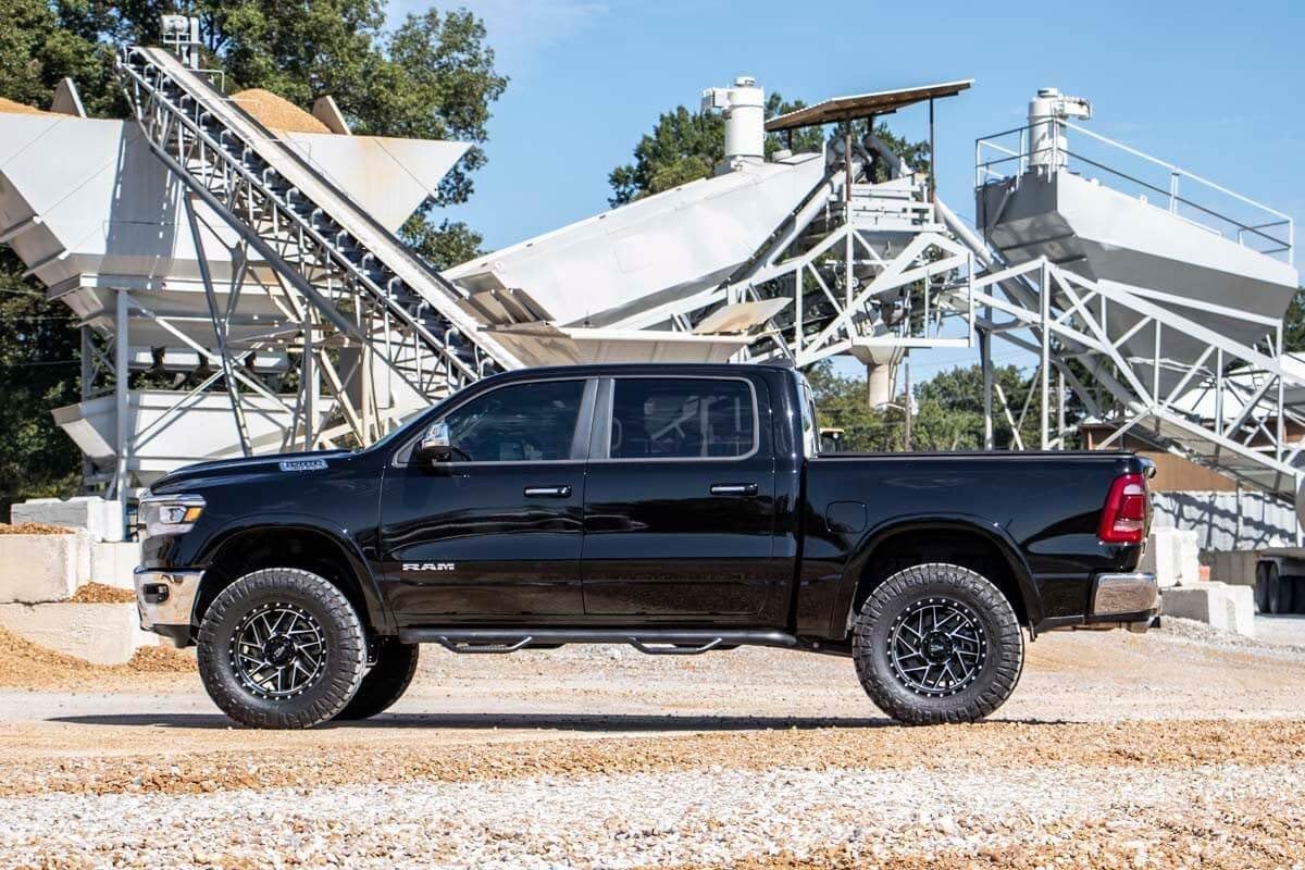 Rough Country 6" Lift Kit w/N3 Struts for 2019-2024 Ram 1500 4WD | 22XL - 33931