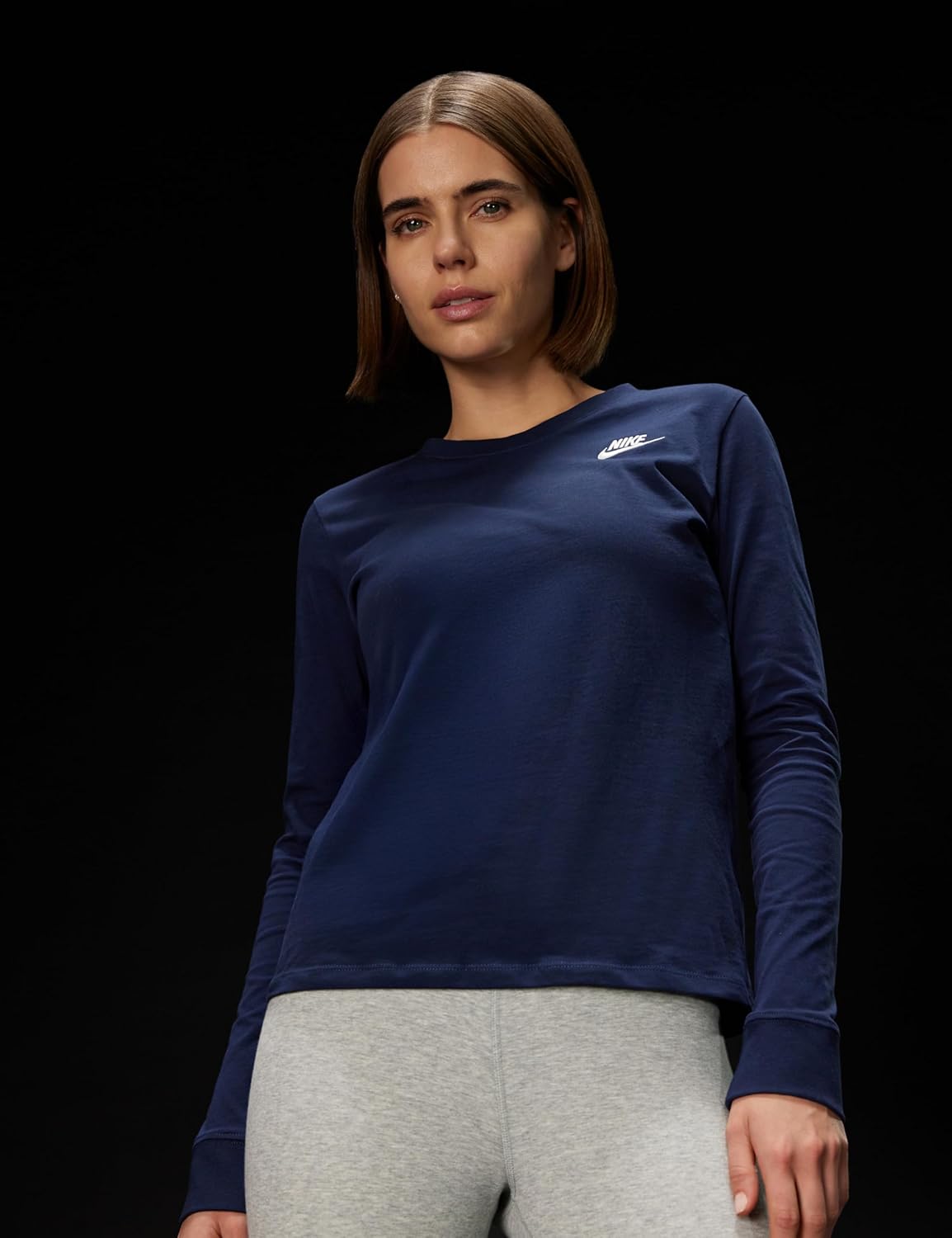Nike Women's Sportswear Club Long-Sleeve T-Shirt - Image 2