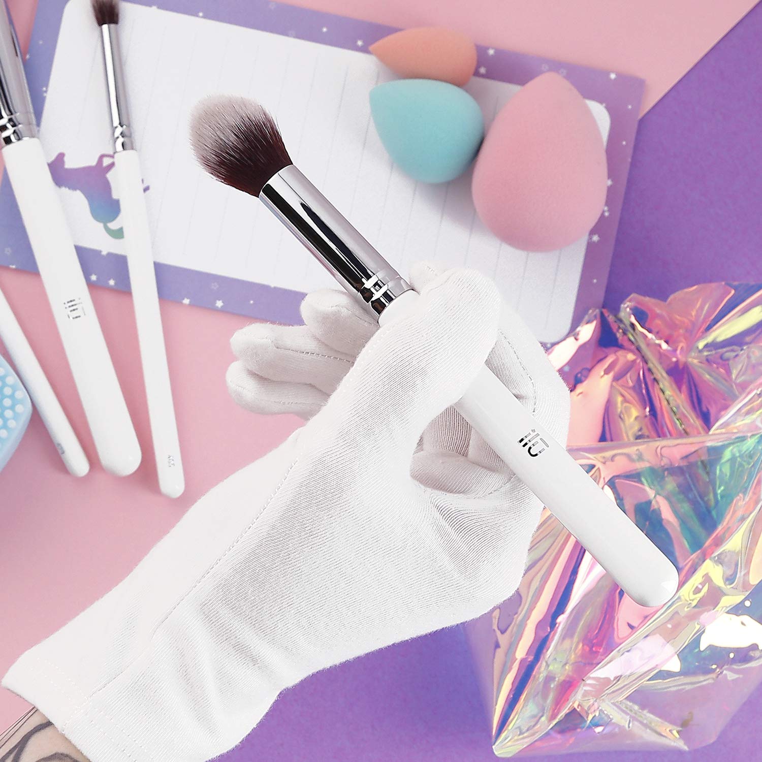 T4B Ilu Mu 305 Small Round Contour Makeup Brush for Blush, Bronzers or Highlighters Designed for Professional and Makeup Lovers, Dimensions - Bristles 30mm, Brush 186 mm : Beauty & Personal Care