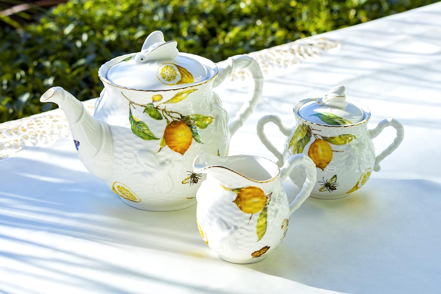 Lemon Bee Fine Porcelain 11-Piece Tea Set