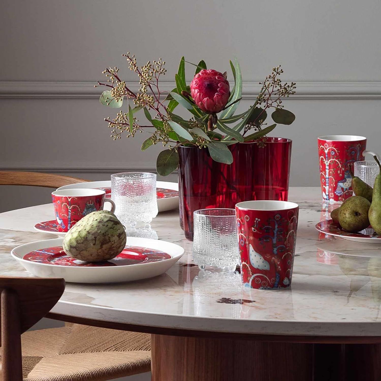 iittala Taika red Salad Plate 22cm