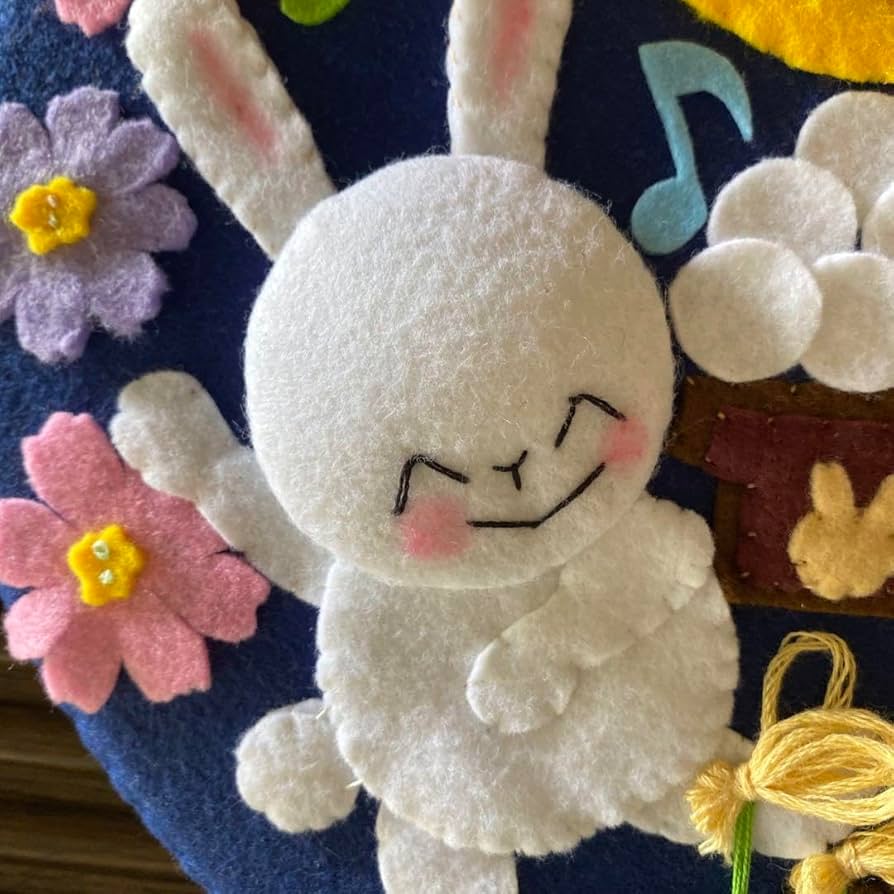 季節のフェルトリース✽専用 小さなお月見リース＊フェルト | iichi 日々の暮らしを心地よく