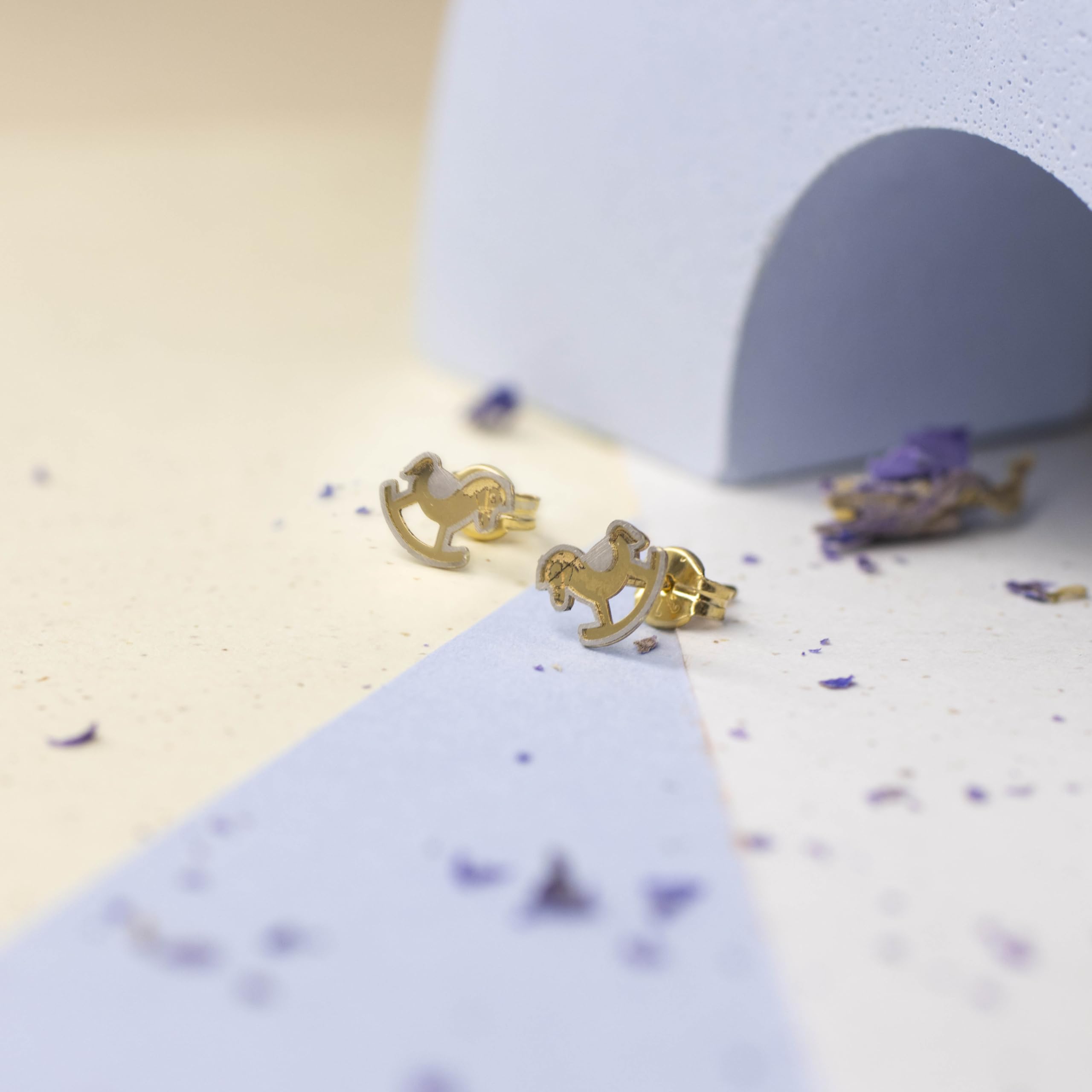 Pendientes Infantiles en Oro Amarillo de 9 Quilates con Forma de Animales