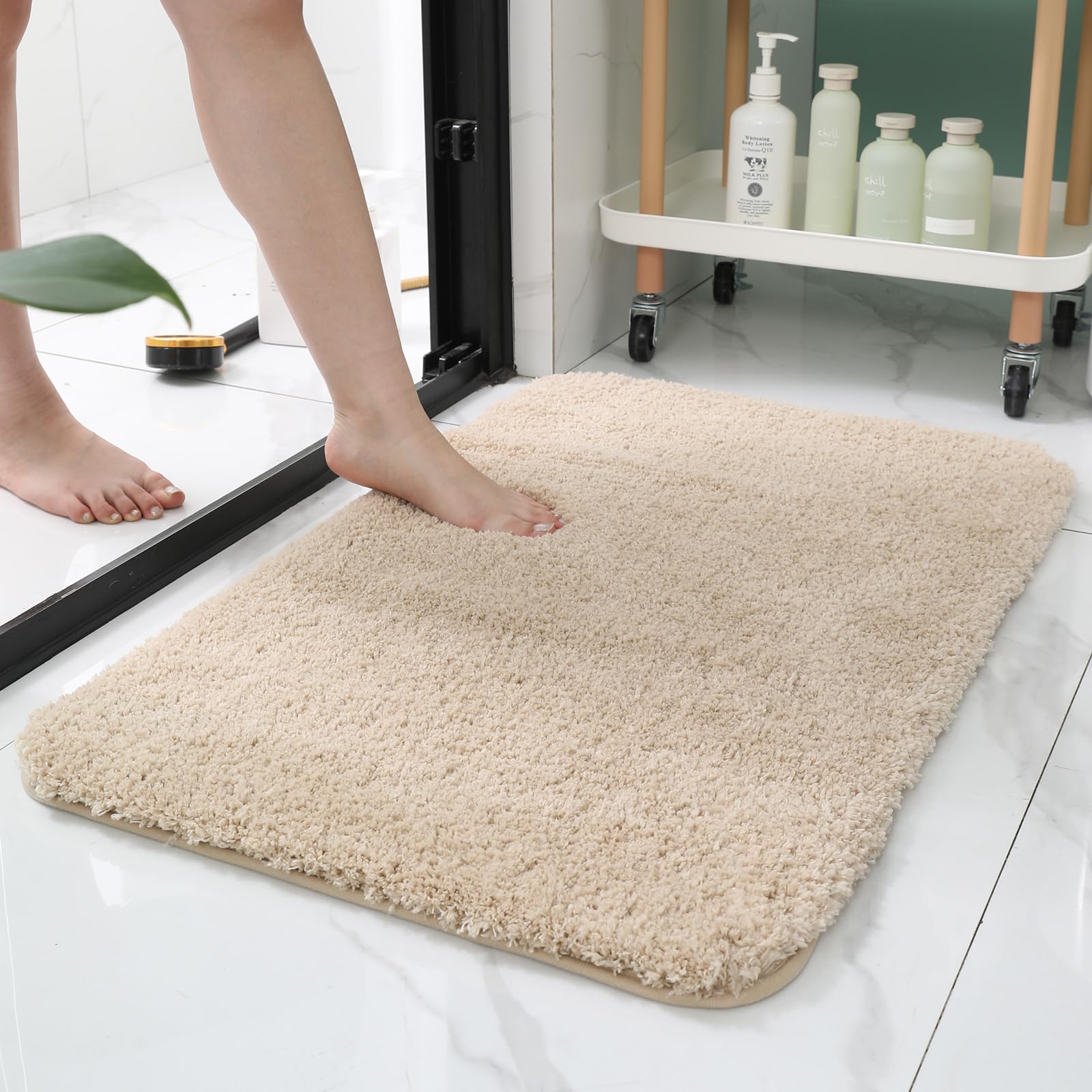 Alfombra de baño de microfibra extrasuave de 20 x 30 pulgadas, antideslizante, lavable, absorbente de agua, de secado rápido, para suelo del baño, bañera y ducha, color beige