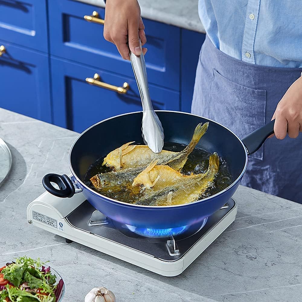 初登場!!蓋にバックルが!冒険にリビングにウイッカーバスケット屋根上