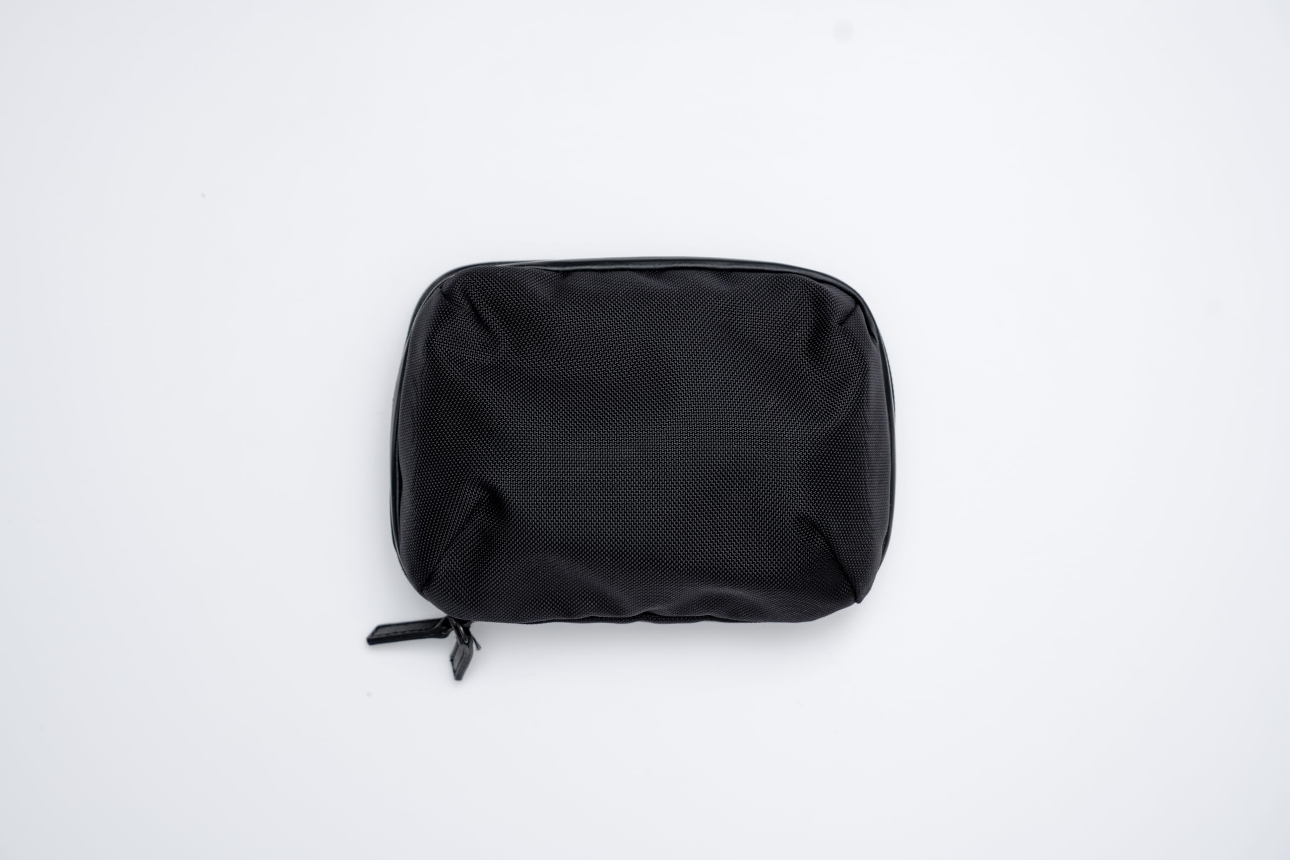 Amazon.co.jp: 伸縮自在なガジェットポーチ「HALFDAY POUCH