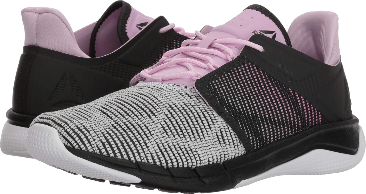 【新品】Reebok FAST FLEXWEAVE ランニングシューズ 8 女性 Amazon | Reebok レディース Fast Flexweave ランニングシューズ