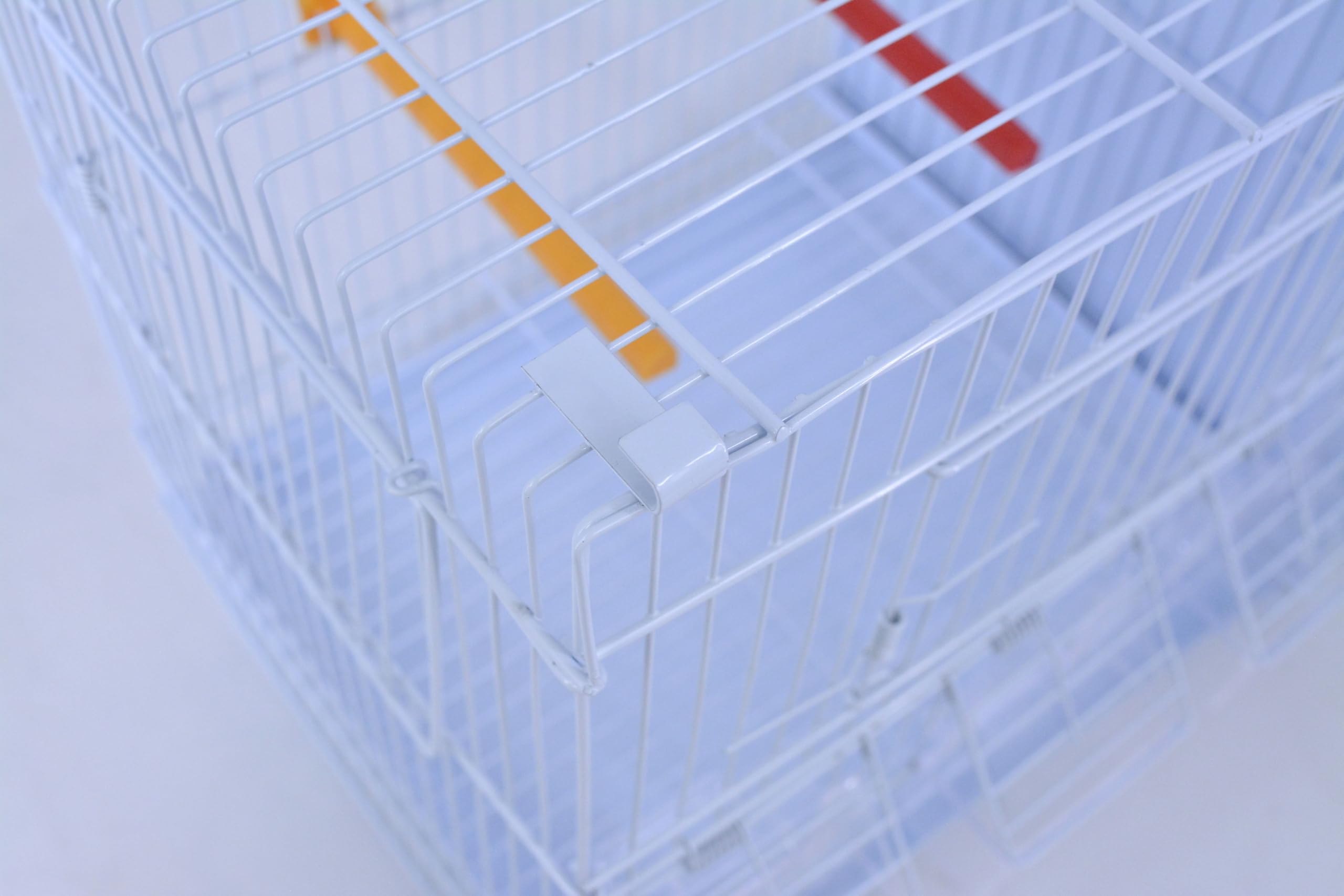 Pet's Solution - Gabbia Cova per Uccelli, Ideale per Allevamento e Predisposizione Modulare Verticale, con Divisori, Griglia e Vassoio Estraibili, Posatoi e 6 Mangiatoie (Bianca)