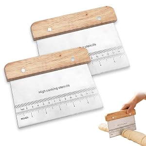 Set of 2 Stainless Steel Dough Scrapers with Wooden Handle and Measuring Scale 15 x 11 cm Kitchen Spatula Set Professional Dough Card & Vegetable Scoop for Bread Pizza Dough Cutter for