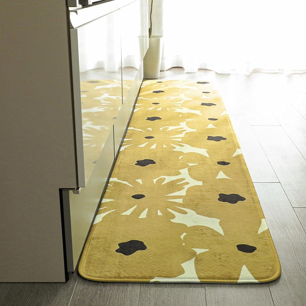 Amazon グラムスタイル キッチンマット ロングマット 洗える 滑り止め 北欧 50 1cm イエロー 黄 キッチンマット オンライン通販
