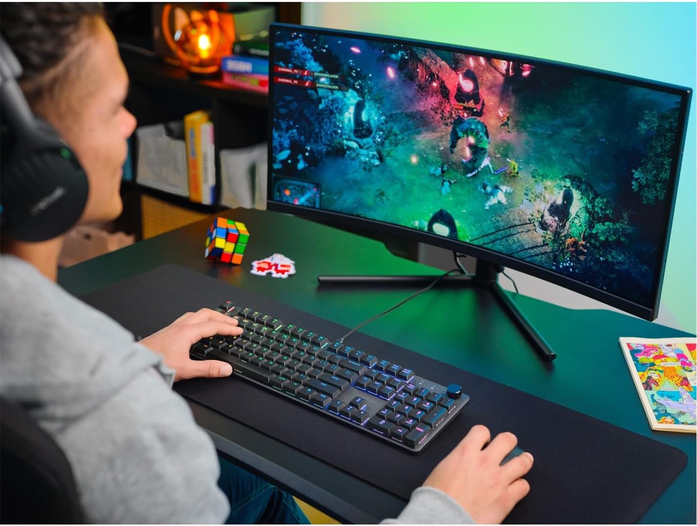 Trust Gaming GXT 866 Torix Mechanical Keyboard UK Layout, Linear Huano Switches, RGB Illumination, Anti-Ghosting N-Key Rollover, Low Profile Programmable USB Gaming Keyboard PC Laptop - Black