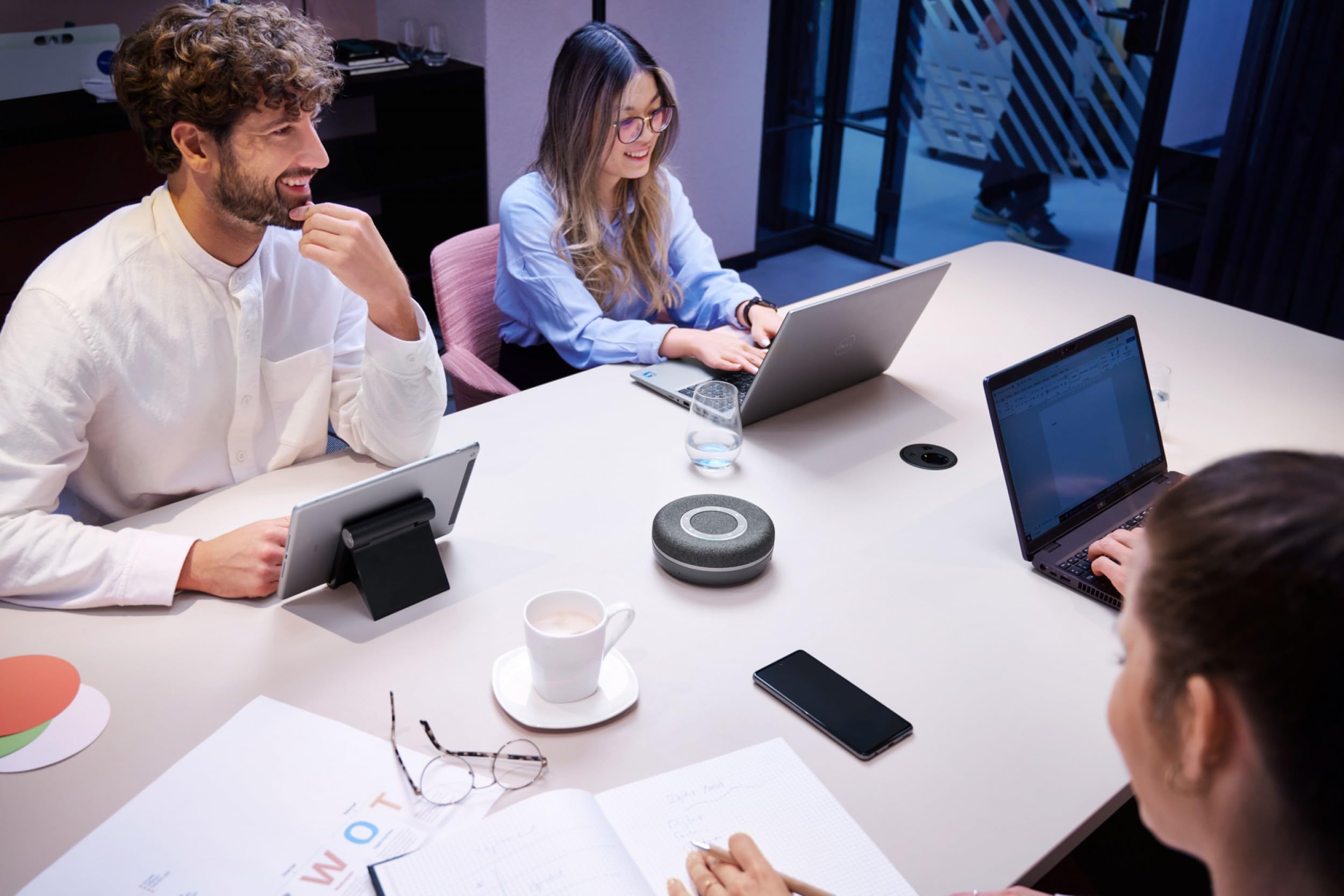 beyerdynamic Space MAX Freisprechlösung für Besprechungen und Büro, Plug-and-Play Lösung für hybrides Arbeiten, exzellenter Klang für die Wiedergabe von Sprache, Medien und Musik