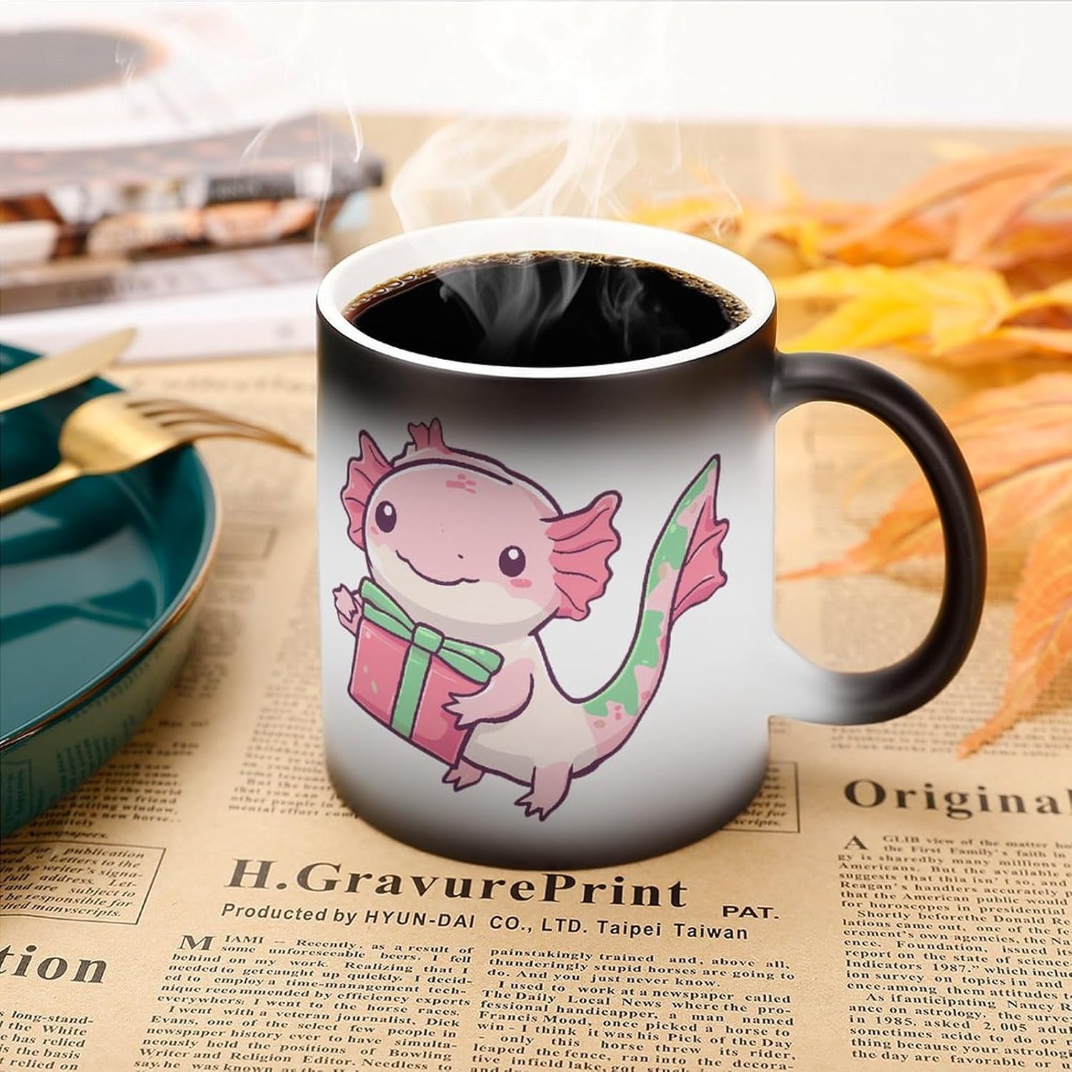Axolotl Holding A Present Color Changing Mug Heated Ceramic Cup Heat Sensitive Coffee Mug Fun Gift