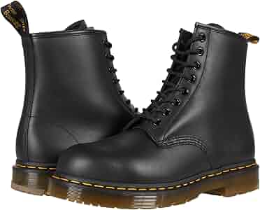 Dr. Martens ブラック ワークブーツ　1460 HARPER 1460 Harper Smooth Leather Lace Up Boots in Black | Dr. Martens