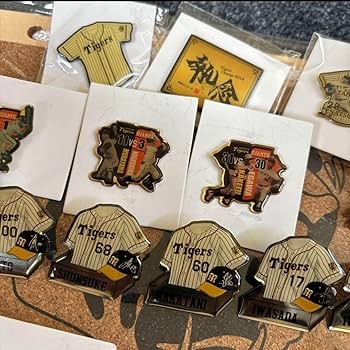 Amazon.co.jp: 阪神タイガース 選手ピンバッジセット : スポーツ