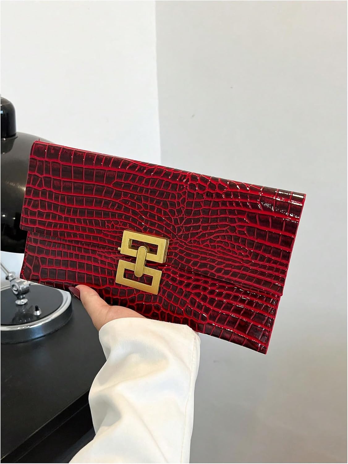 Verdusa Women's Clutch Evening Bags Trendy Envelope Handbags Metallic Purses Formal Wedding - Image 6