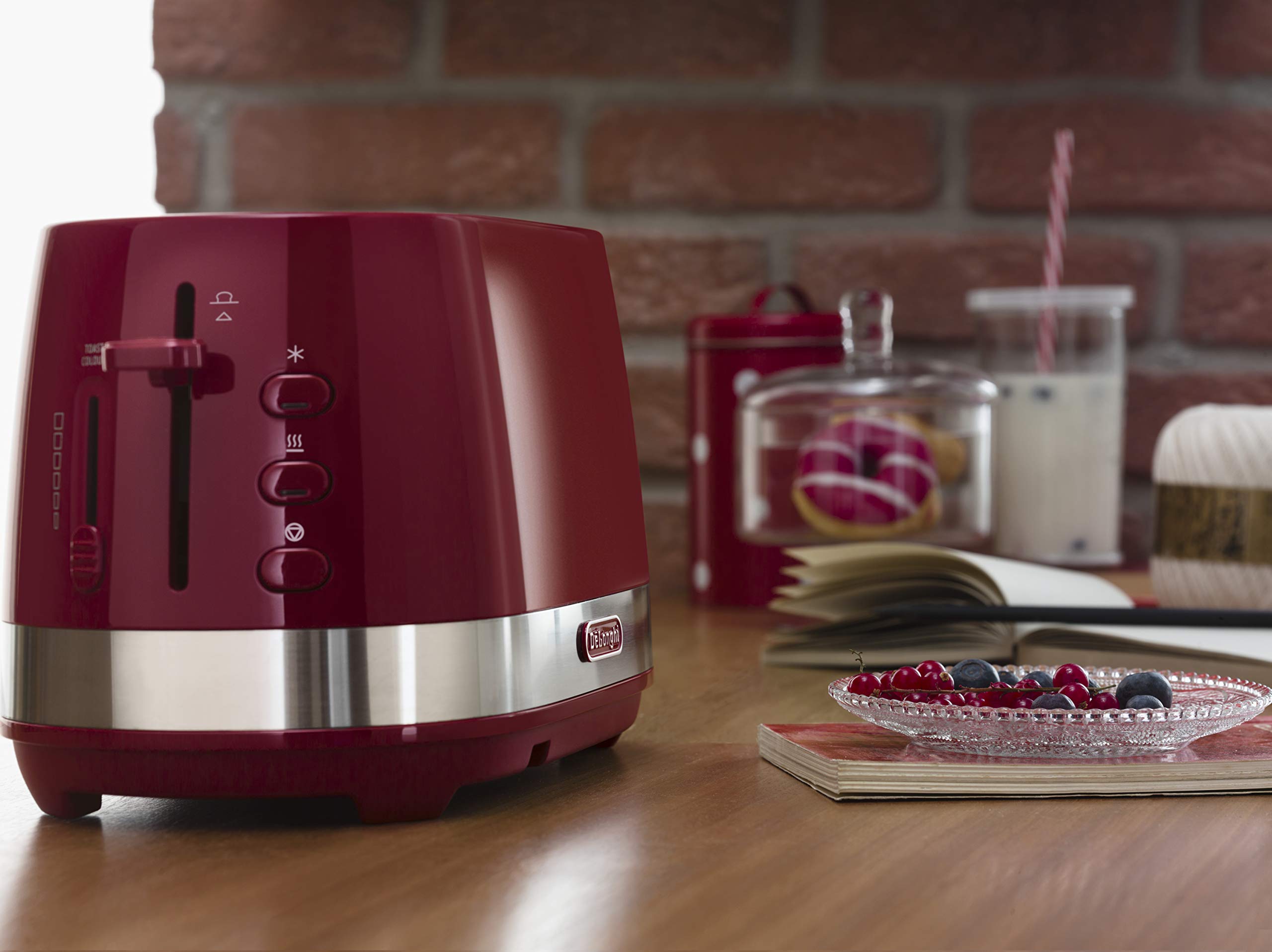 De'Longhi Active Line 2-slot toaster, reheat, defrost & 6 browning