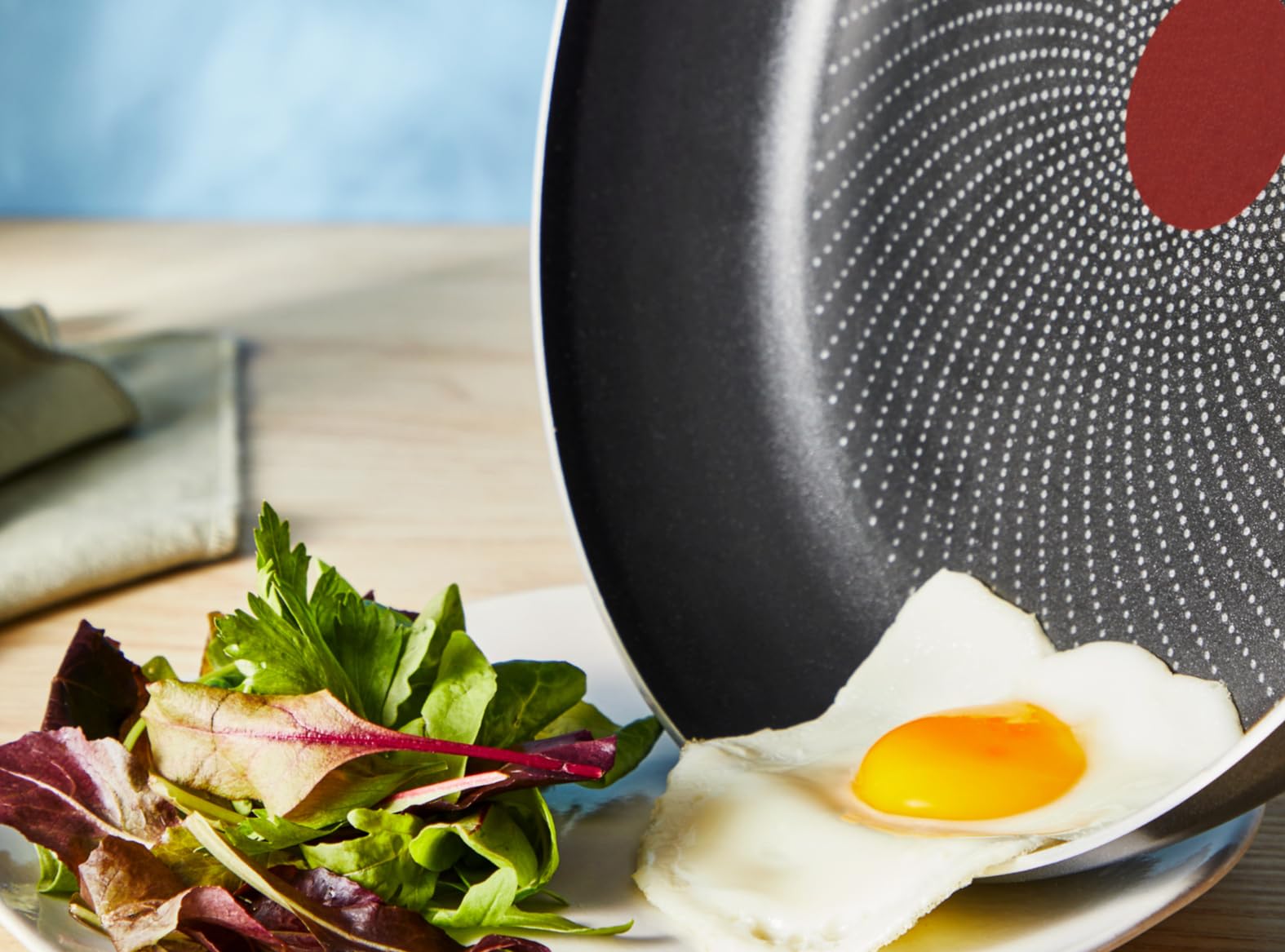 Tefal L72390 3-częściowy zestaw patelni ze zdejmowanym uchwytem Ingenio Enjoy, 24/28 cm, zajmuje mało miejsca, zestaw patelni z powłoką zapobiegającą przywieraniu, wszystkie rodzaje kuchenek
