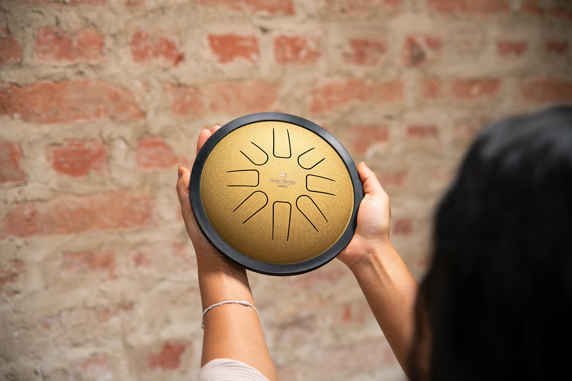 Sonic Energy Steel Tongue Drum – Small Tank Drum da 7 Pollici in C Minore – Strumento in Acciaio Inossidabile per Meditazione, Yoga, Bambini - Include Mallet e Borsa (SSTD3G)
