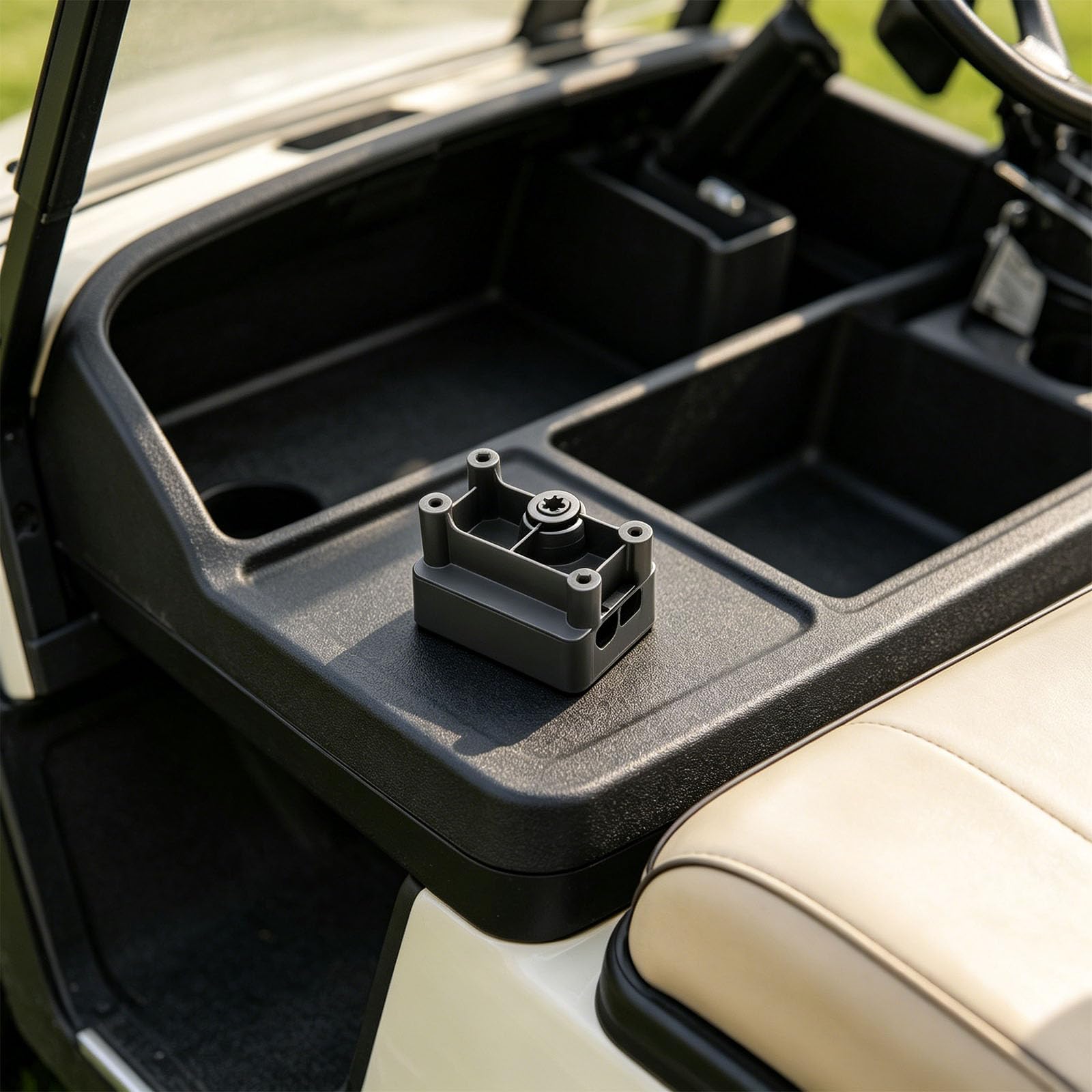 Distributore di potenza di uscita divisore di tensione multipla per auto turistica elettrica costruita con materiali ABS Golf Cart Regolatore di tensioni