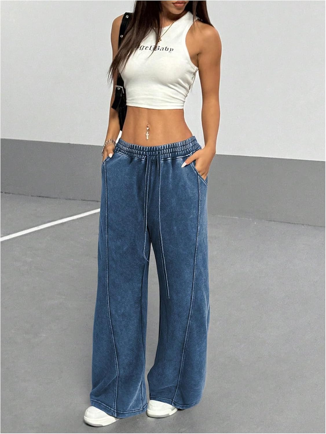 OYOANGLE Women's Wide Leg Y2K Vintage Sweatpants Loose Straight Hip Hop Streetwear Pants with Pockets - Image 3