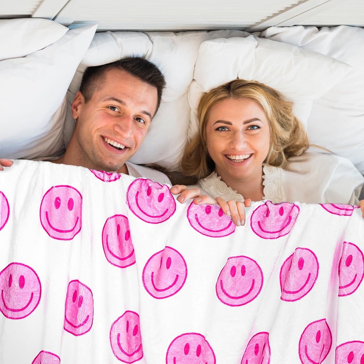 JarThenaAMCS Smile Face Fuzzy Throw Blanket Pink Preppy Smile Decorative Soft Cozy Flannel Blanket for Home Bed Sofa Couch Chair, 50 x 60 Inch