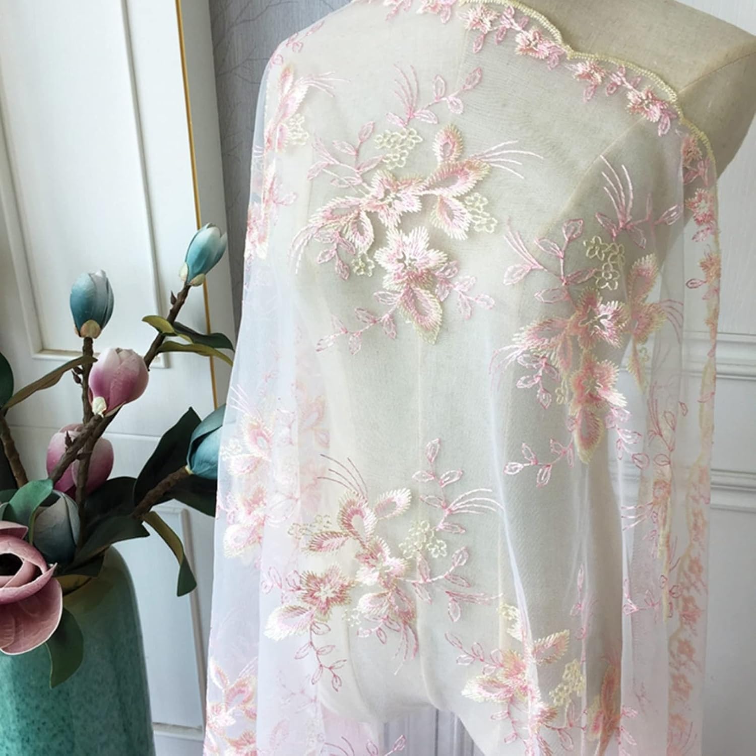 Tessuto di pizzo organza ricamato floreale in poliestere