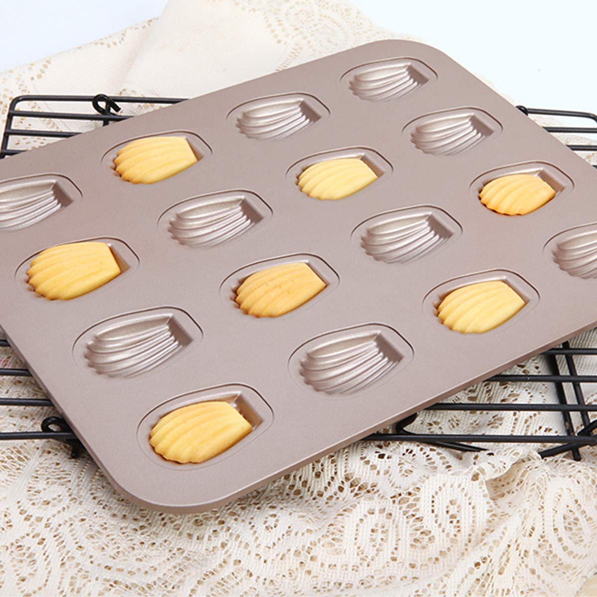CANDeal 16 Tassen Heavy Duty Shell Form Backen Kuchenform Pan, Kohlenstoffstahl Antihaft-Madeleine Pan, Madeline Backformen Für Backen Im Ofen