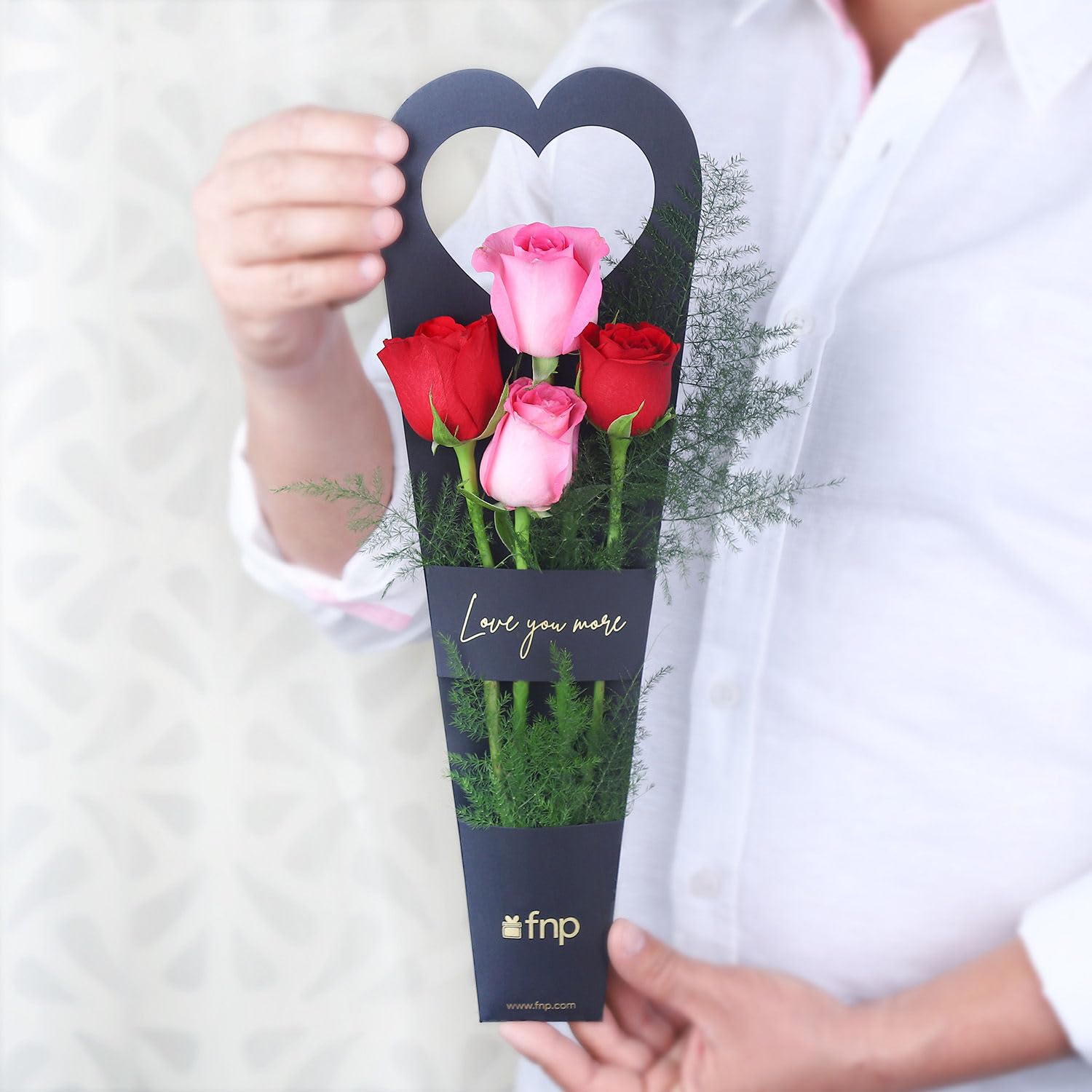 FNP Live Flower Bouquet of 4 Roses In Premium Packing For Birthday Gift, Anniversary Gift, Wedding Gift, Congratulations Gift & Gift For Special Occasions (Same Day Delivery)-image-36