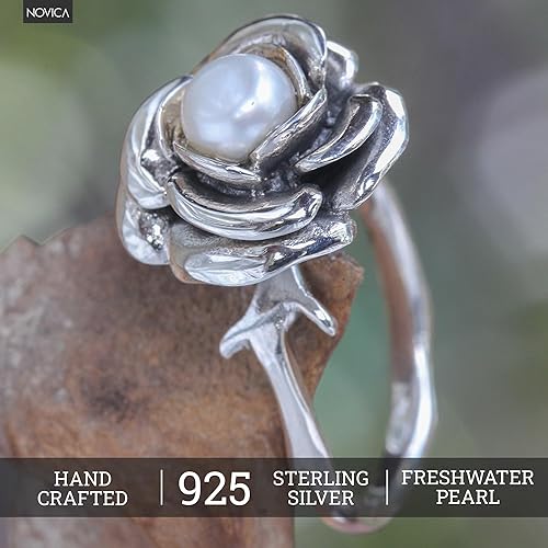 Vista 5 de NOVICA Anillo artesanal hecho a mano con flor de perla, plata de ley blanca, piedra natal floral de Indonesia, piedra natal de la paz corona de 0.4