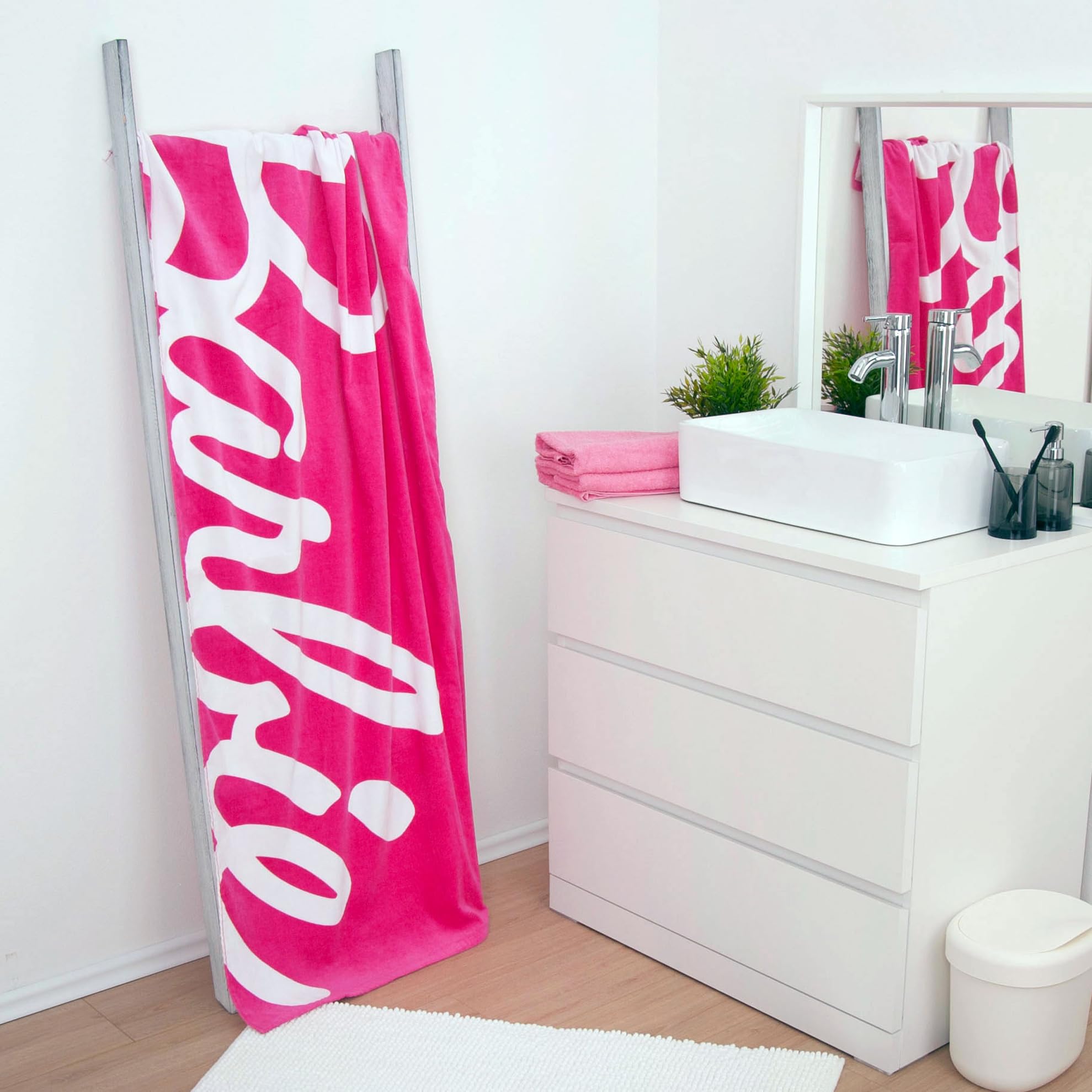 Herding Ręcznik kąpielowy Barbie, 75 x 150 cm, mały miękki ręcznik dla dzieci, do kąpieli i na plażę, 100% bawełna/aksamit