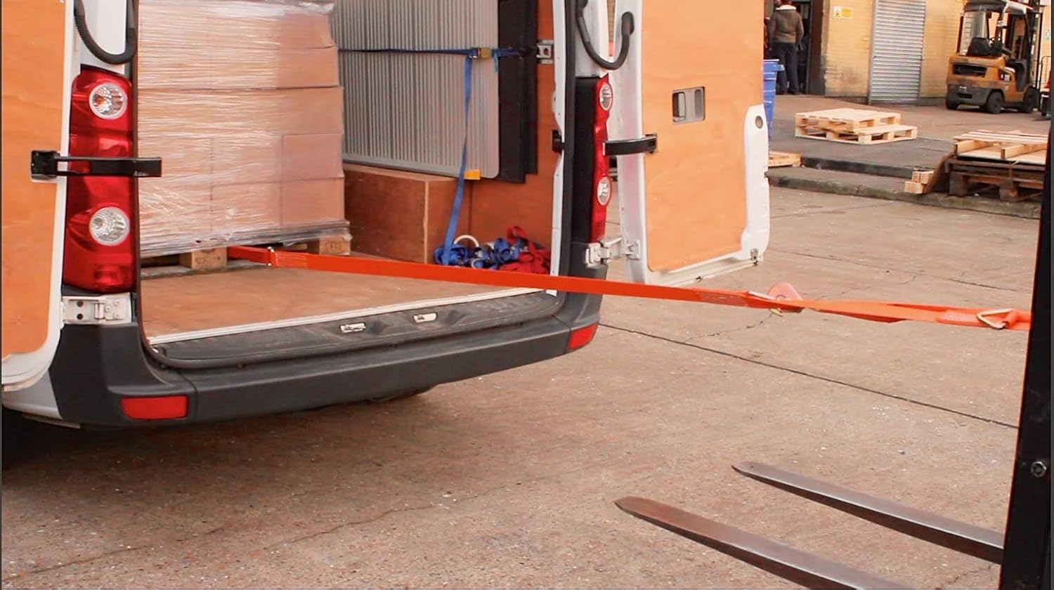 UNI Pallet Puller 5m Strap, Designed to be used with most pallet puller grips or hooks. Up-to 4m offloading vehicles lengths, Pulling up-to 1 tonne pallets