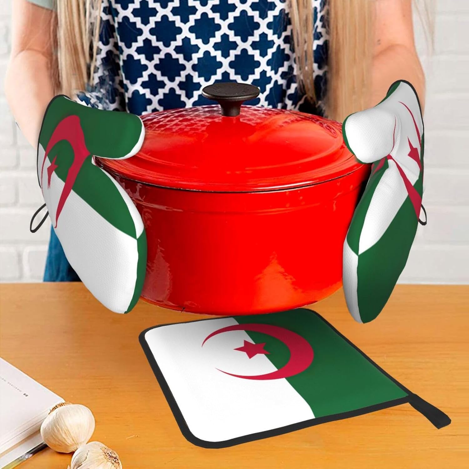 Flag of Algeria Print Heat Resistant Microwave Gloves, Used for Baking, Cooking, and Fashion Kitchen Essentials