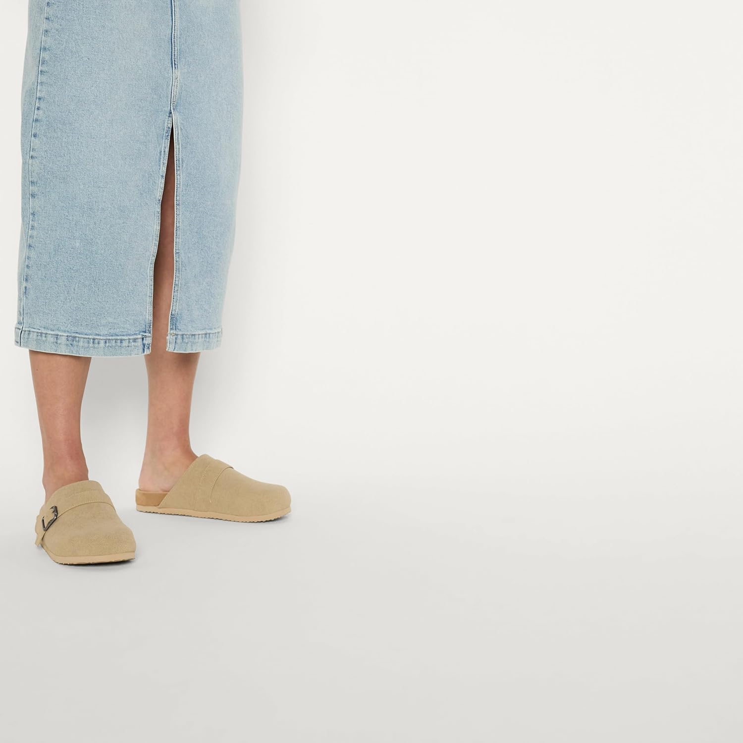 Amazon Essentials Women's Comfort Clogs - Available with and Without Faux Shearling Lining