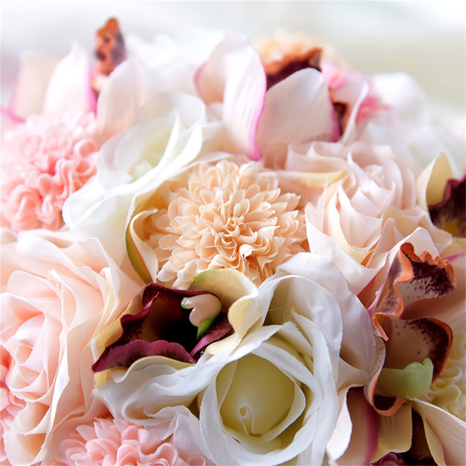 Sposa Che Tiene Fiori Decorazioni per la casa Bouquet da Sposa con Rose Rosa Artificiali da 28 cm Elegante Bouquet da Sposa Fatto a Mano da lanciare per la Chiesa Interessante
