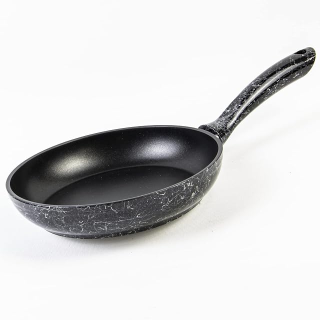 ESTERGON Non Stick Frying Pan 20 cm for Induction Hob, Completely Flat, Mini Non Stick Omelette Frypan, Fully Compatible for Induction, Ceramic and All Hobs, Small, Appropriate 4 mm Thickness