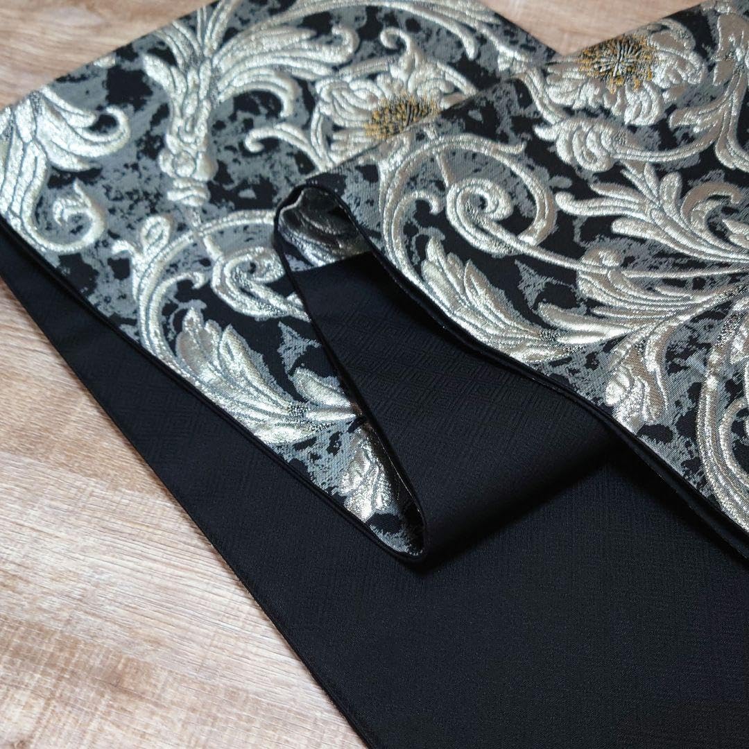 袋帯 黒銀 唐草 カッコいい 銀箔 唐花 ふくらし
