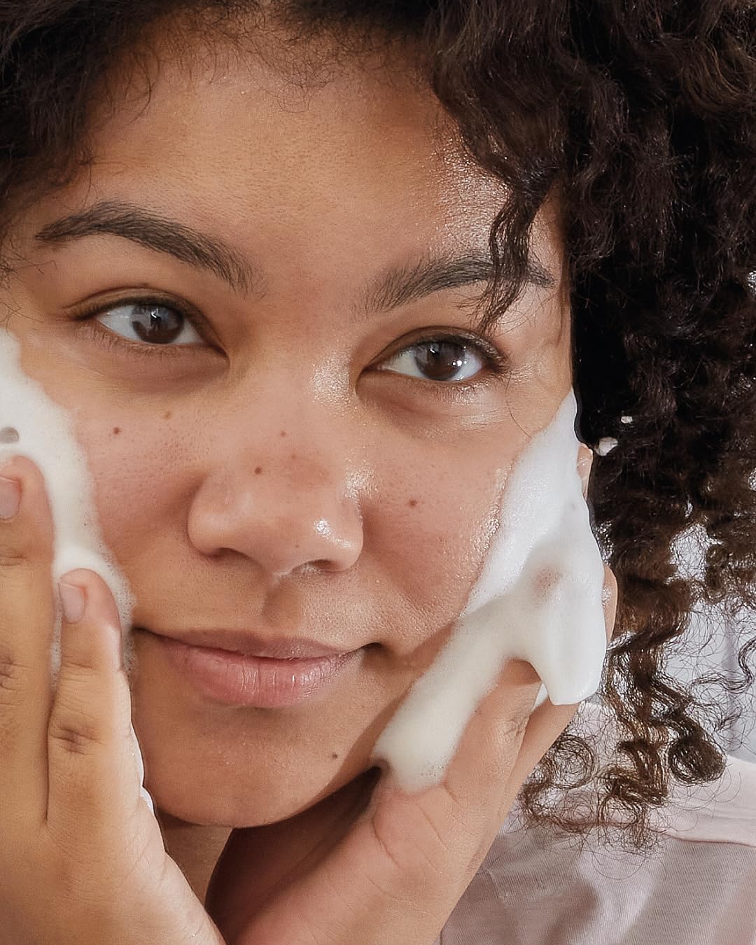 Limpiador Facial En Espuma, Para Pieles Normales 150 Ml
