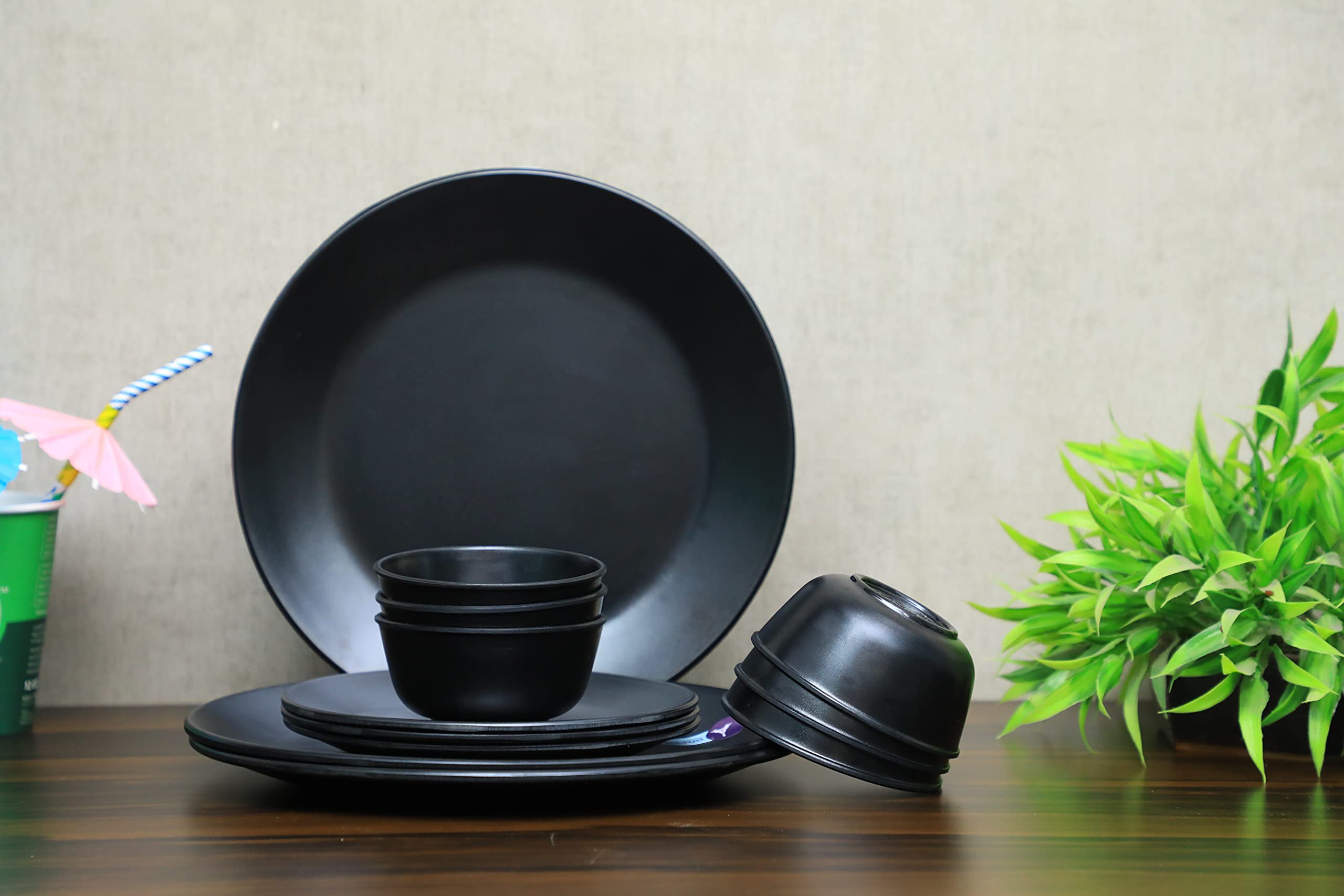 Greenland Black Melamine Dinner Set - 12 Piece -17 Greenland Black Melamine Dinner Set - 12 Piece -17
