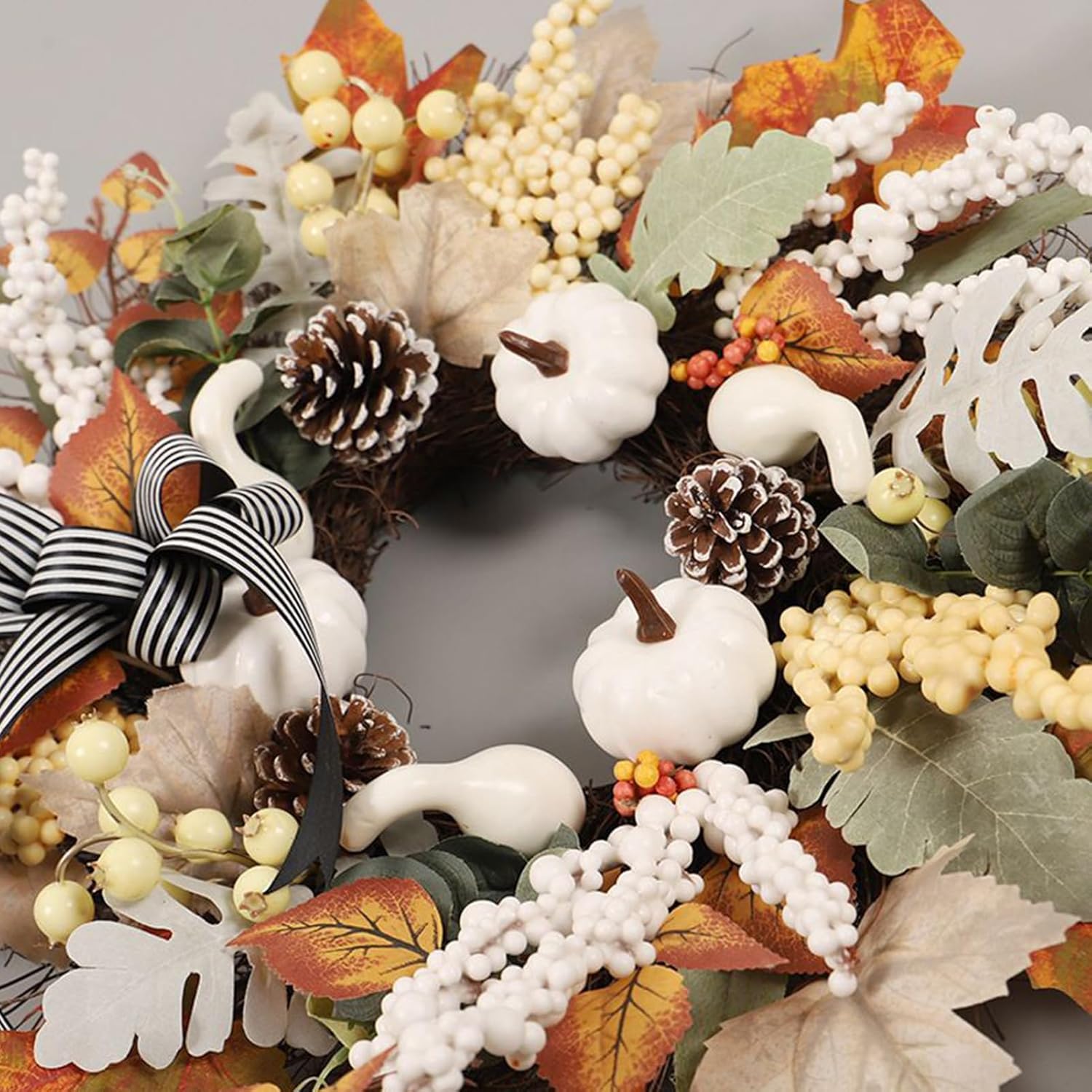 ハーベストガーランド &ndash; メープルリーフベリーパンプキンリース、秋のドア装飾 | 季節のポーチ、屋外、屋内、キッチン、農家のアクセン