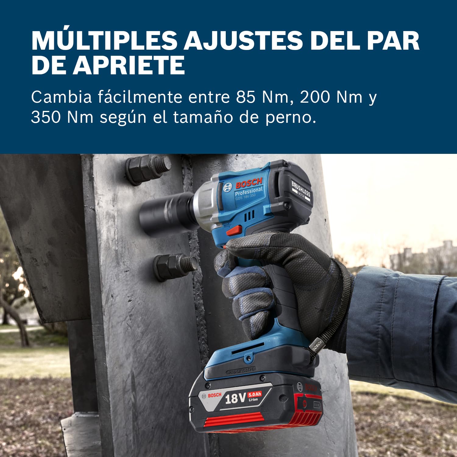 Bosch Professional 18V System llave de impacto a batería GDS 18V-350 (kit con 2 baterías de 4,0 Ah + GAL 1820, maletín de transporte)