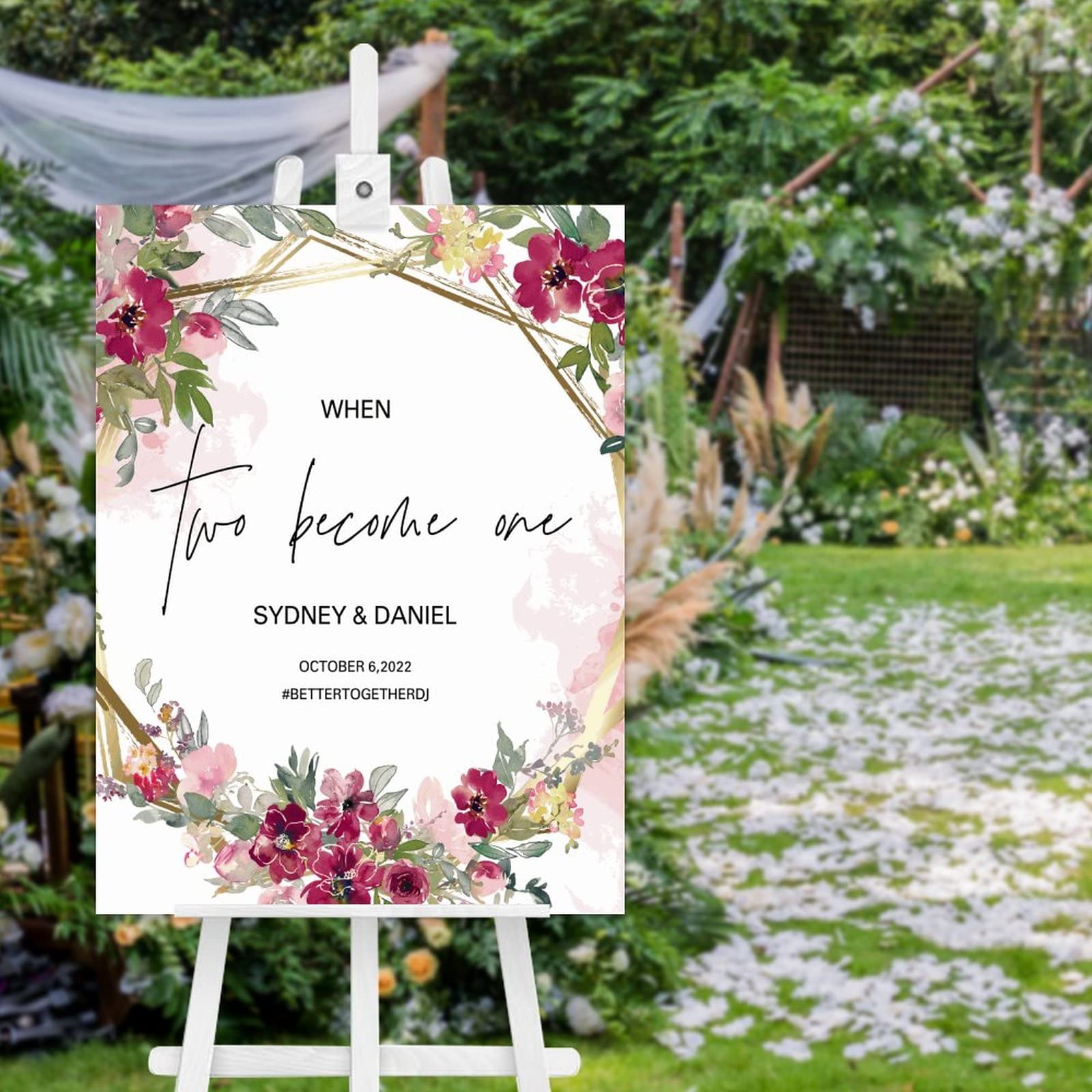 Panneau de bienvenue de mariage en bois unique a installer dans votre jardin de reception