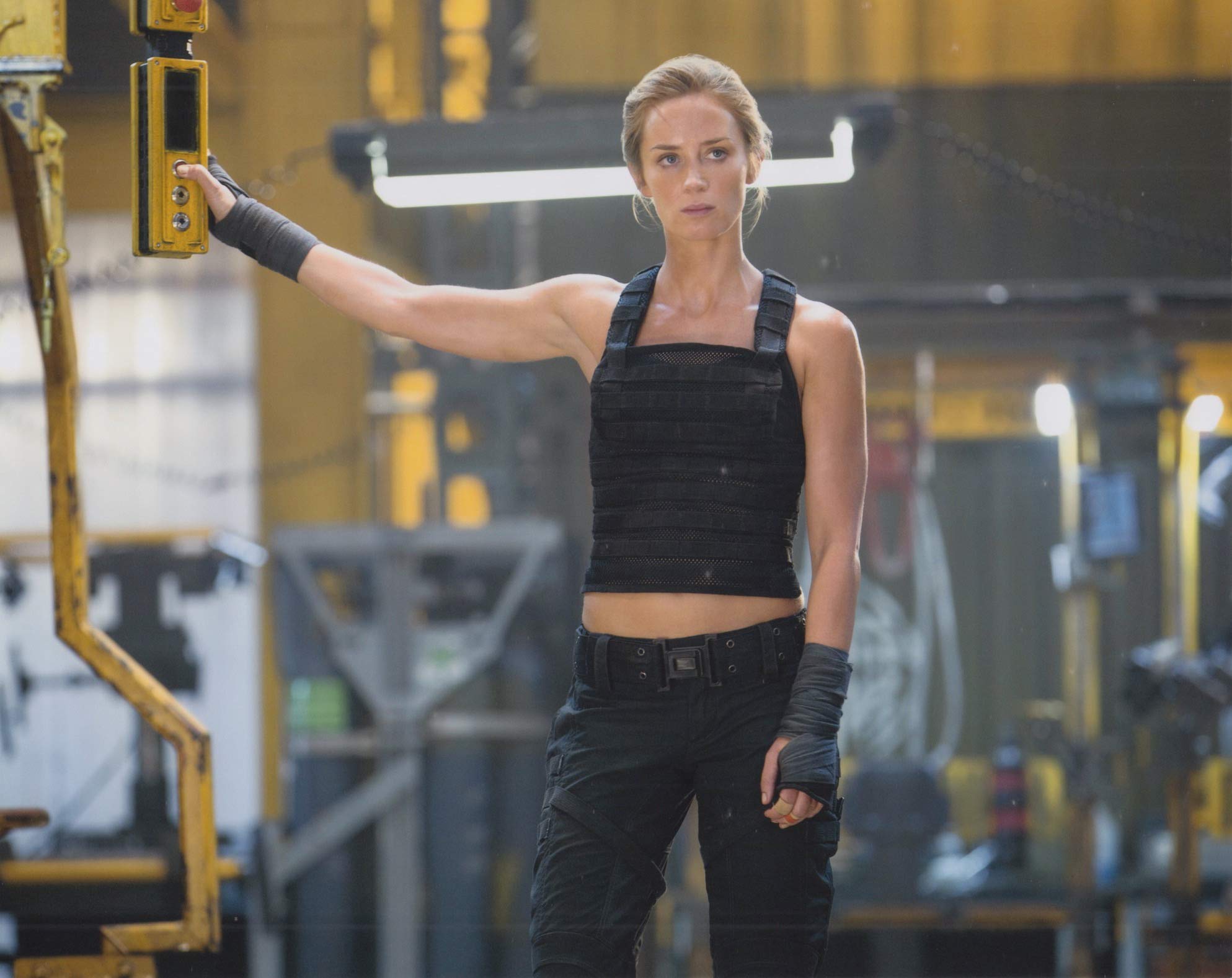 Amazon Co Jp 大きな写真 オール ユー ニード イズ キル エミリー ブラント ホーム キッチン