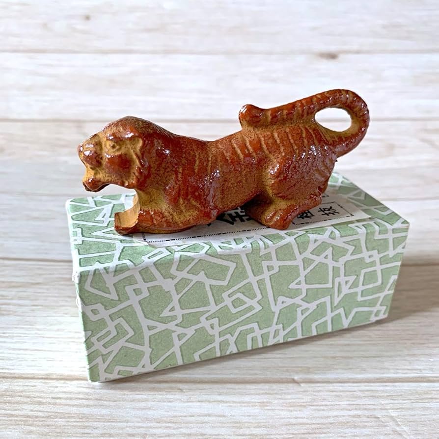 Amazon.co.jp: 南部鉄器 文鎮 筆置 栓抜 虎 トラ アンティーク