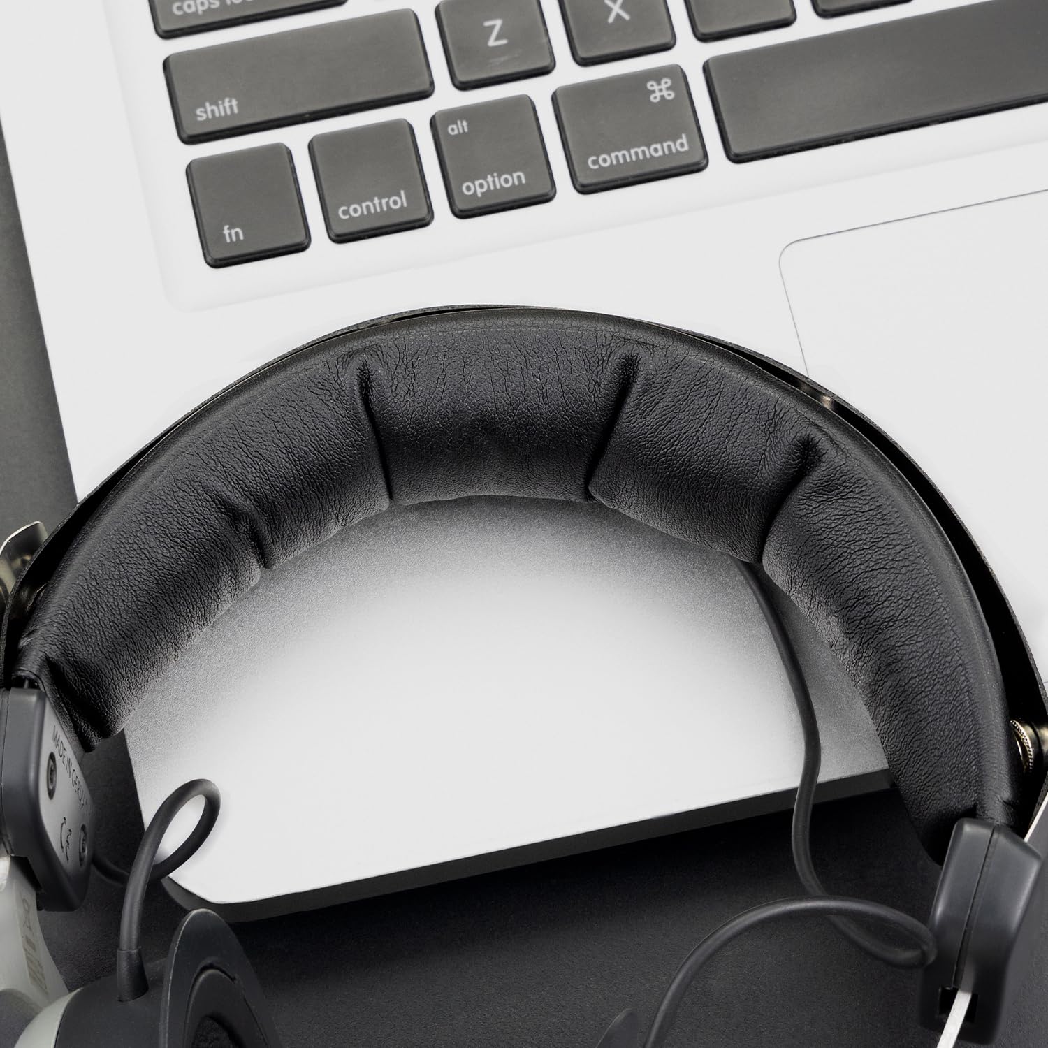 SOULWIT Replacement Headband Pad Kit for Beyerdynamic DT770/DT770M/DT770Pro/DT770 Pro HT/DT 790/DT797/DT880/DT880 Pro/DT880 Pro HT/DT990/DT990 Pro/HS200/HS400/MMX 300 (2nd Generation) - Black 4