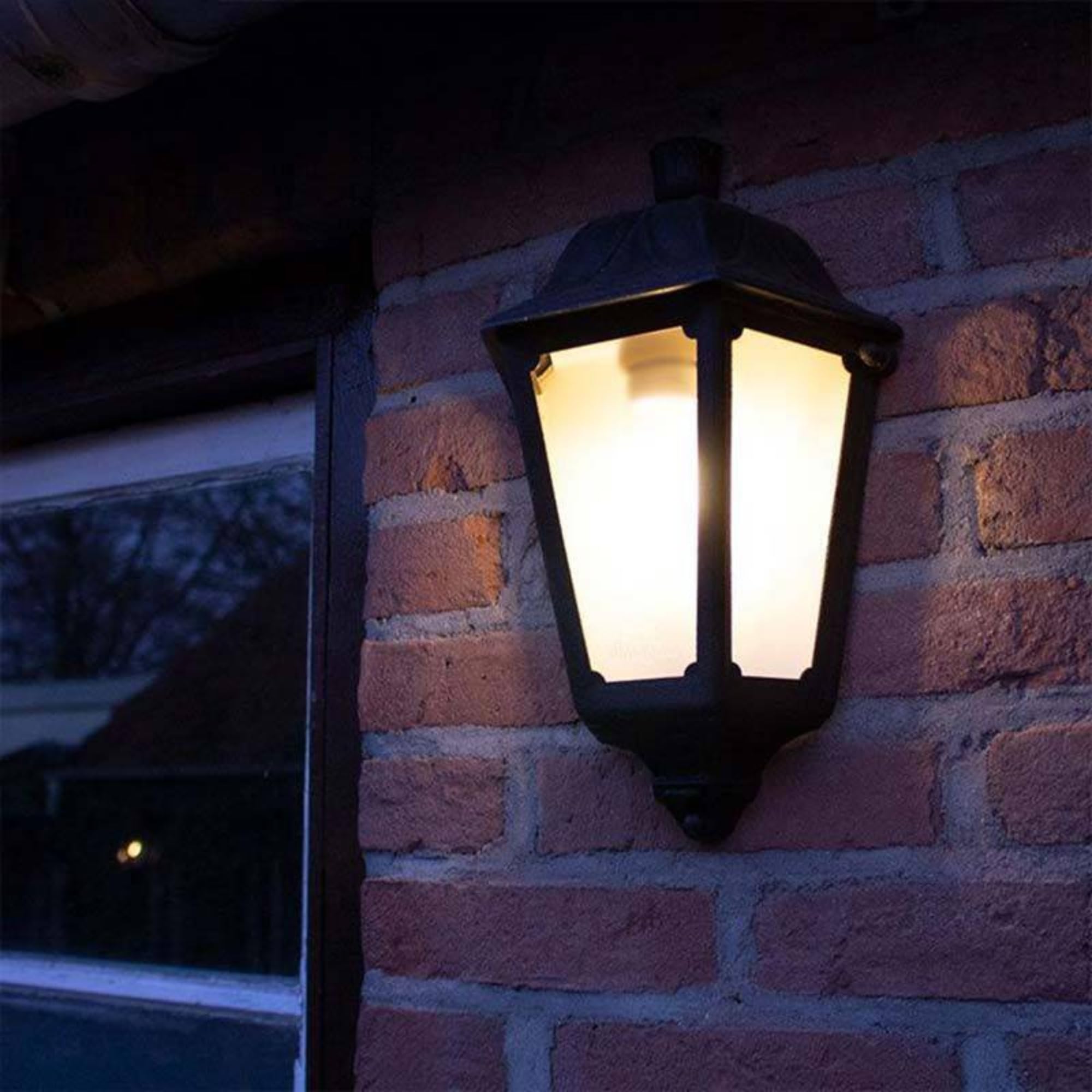B·LED BARCELONA LED BarcelonaLED Fumagalli kinkiet zewnętrzny IP55 klasyczna latarnia z żywicy w stylu rustykalnym z oprawką E27 do drzwi tarasowych do ogrodu