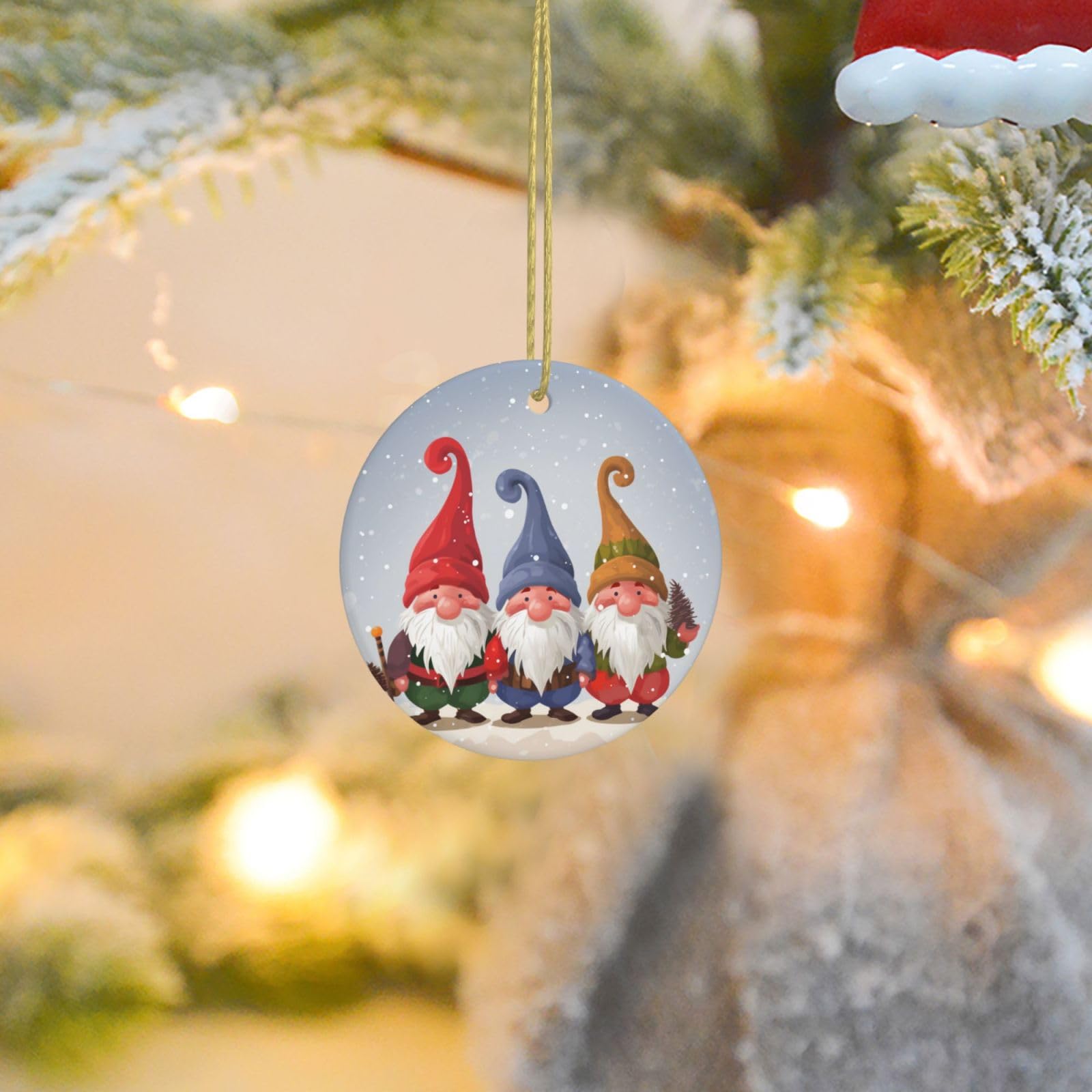 Christmas Ornaments for Christmas Tree Decoration Ceramic Hanging Christmas Winter Gnomes Ornament with Gold Ribbon Crafts Round Pendant for Keepsake Gifts Glass Xmas Decor Party Supplies